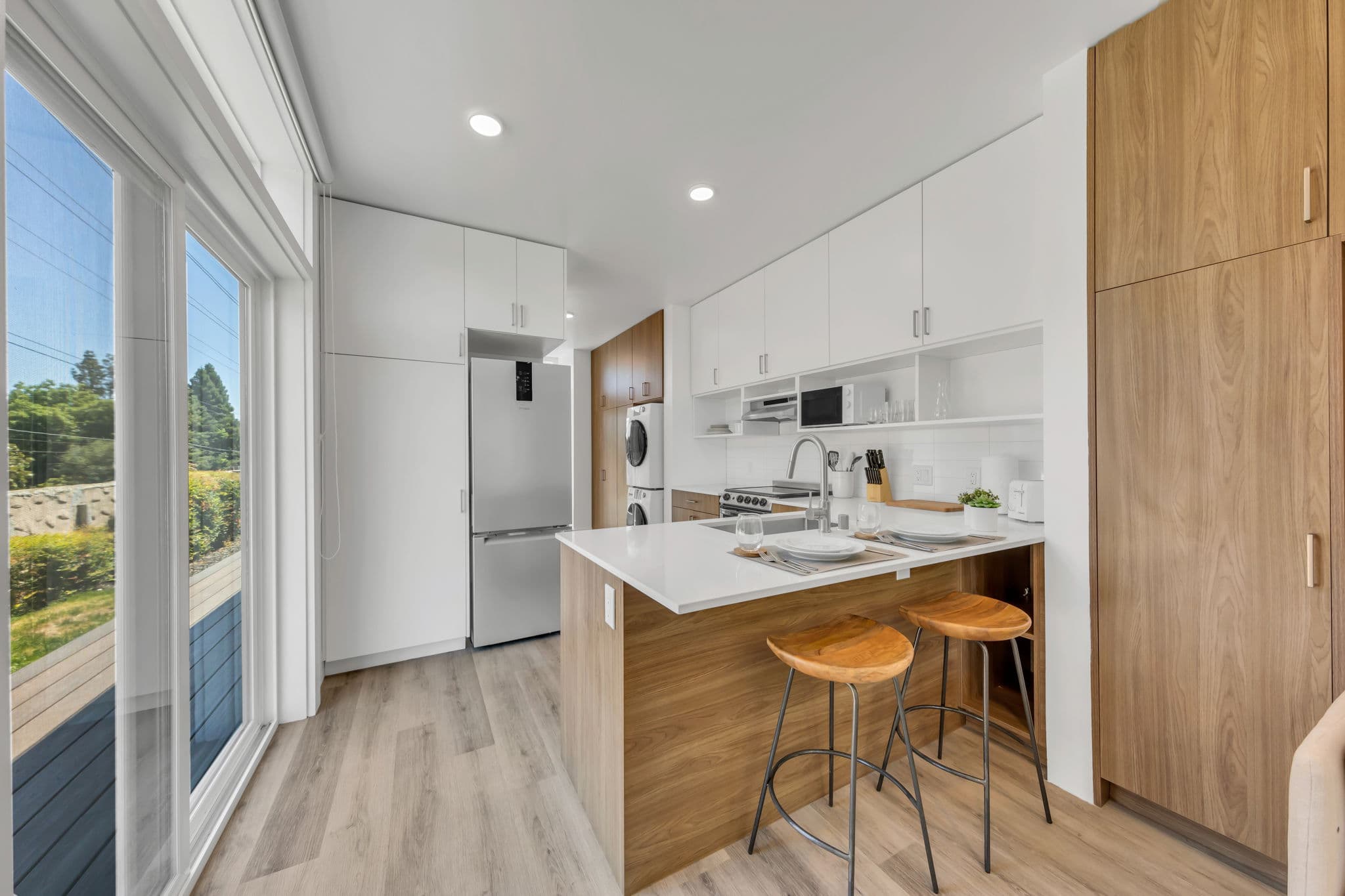 Single family studio™ kitchen and interior home features